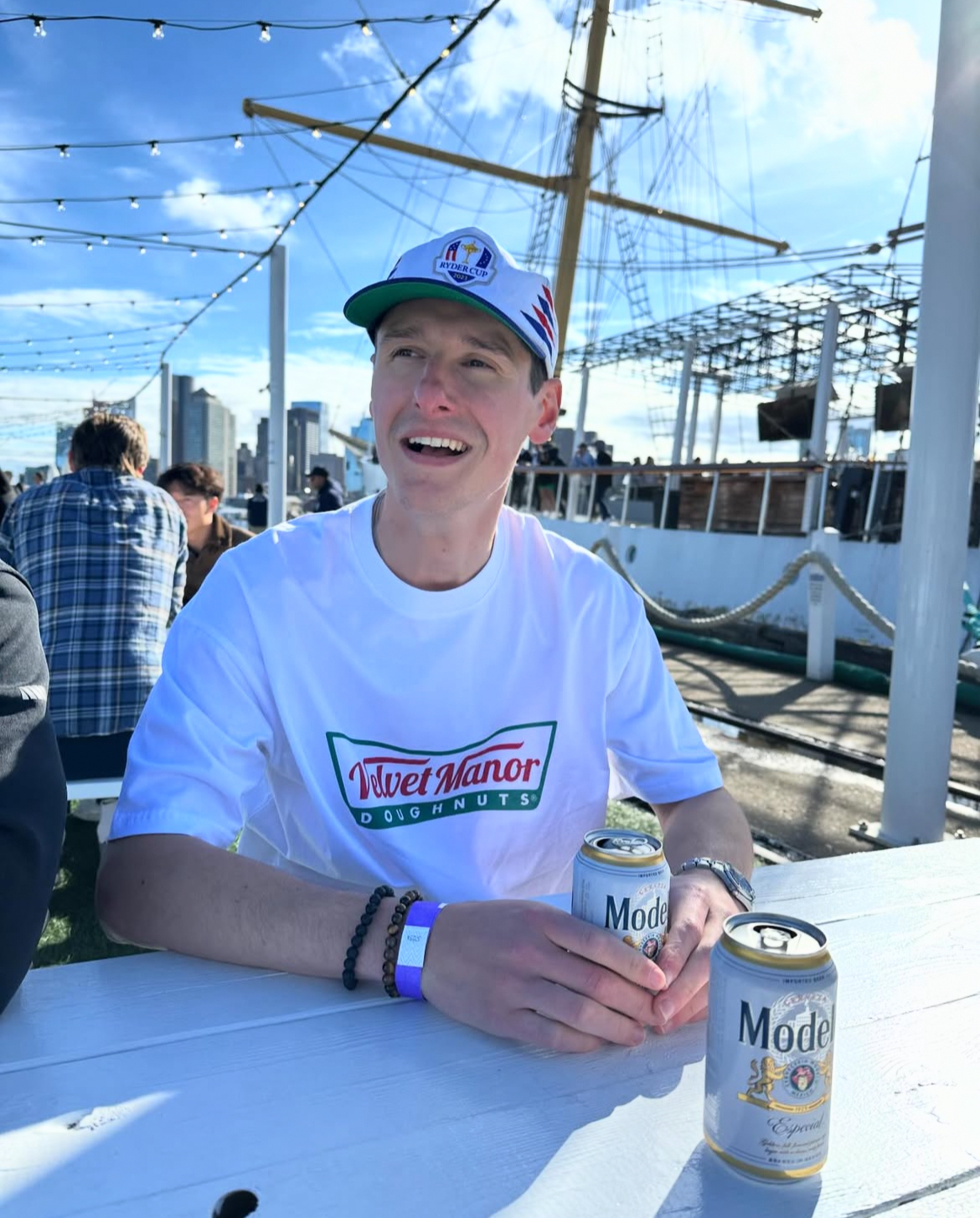 VM Doughnuts - T-Shirt